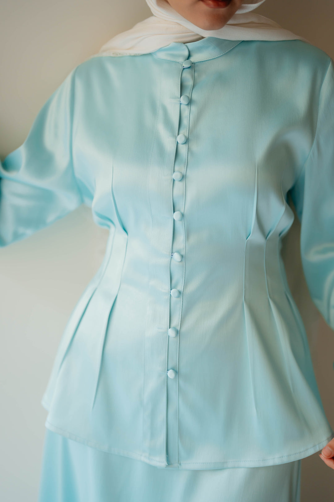 Tharaa blouse
