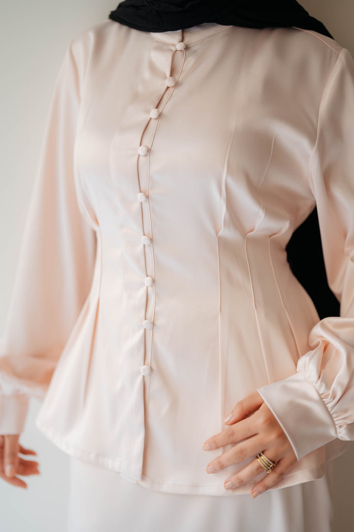 Tharaa blouse