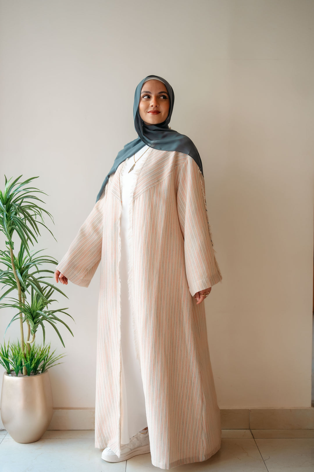Noor Abaya