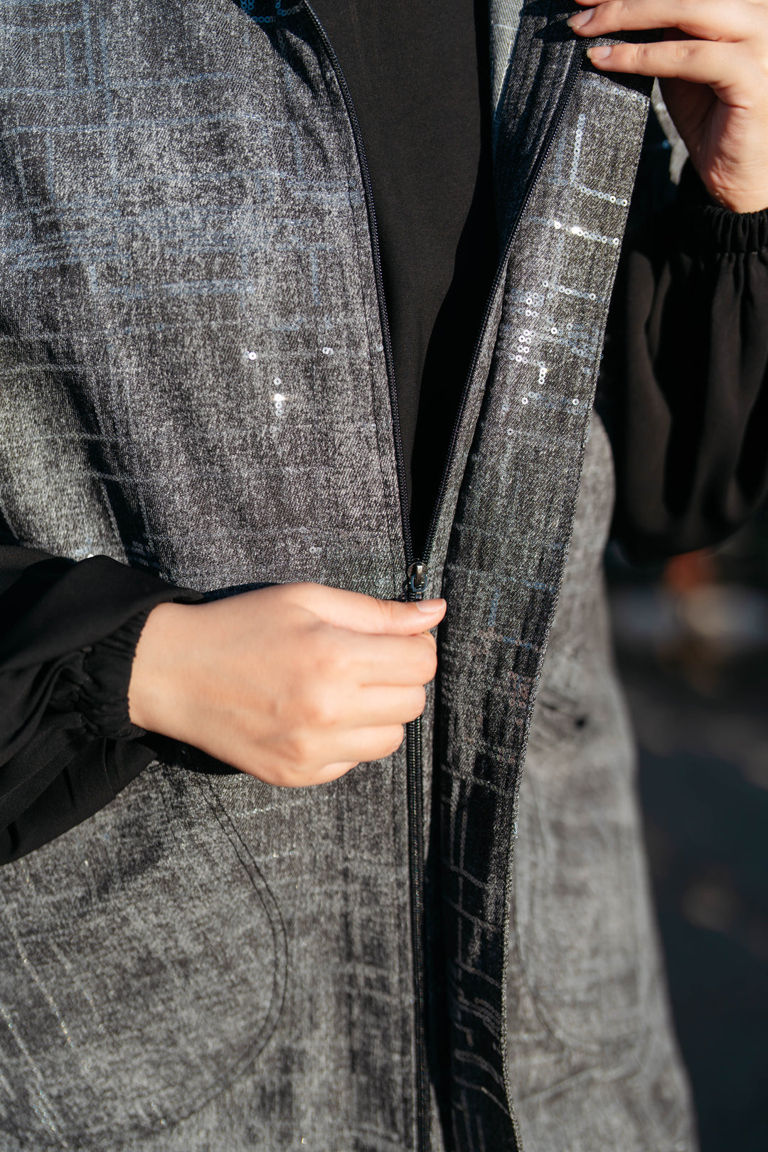 Dark mode Vest