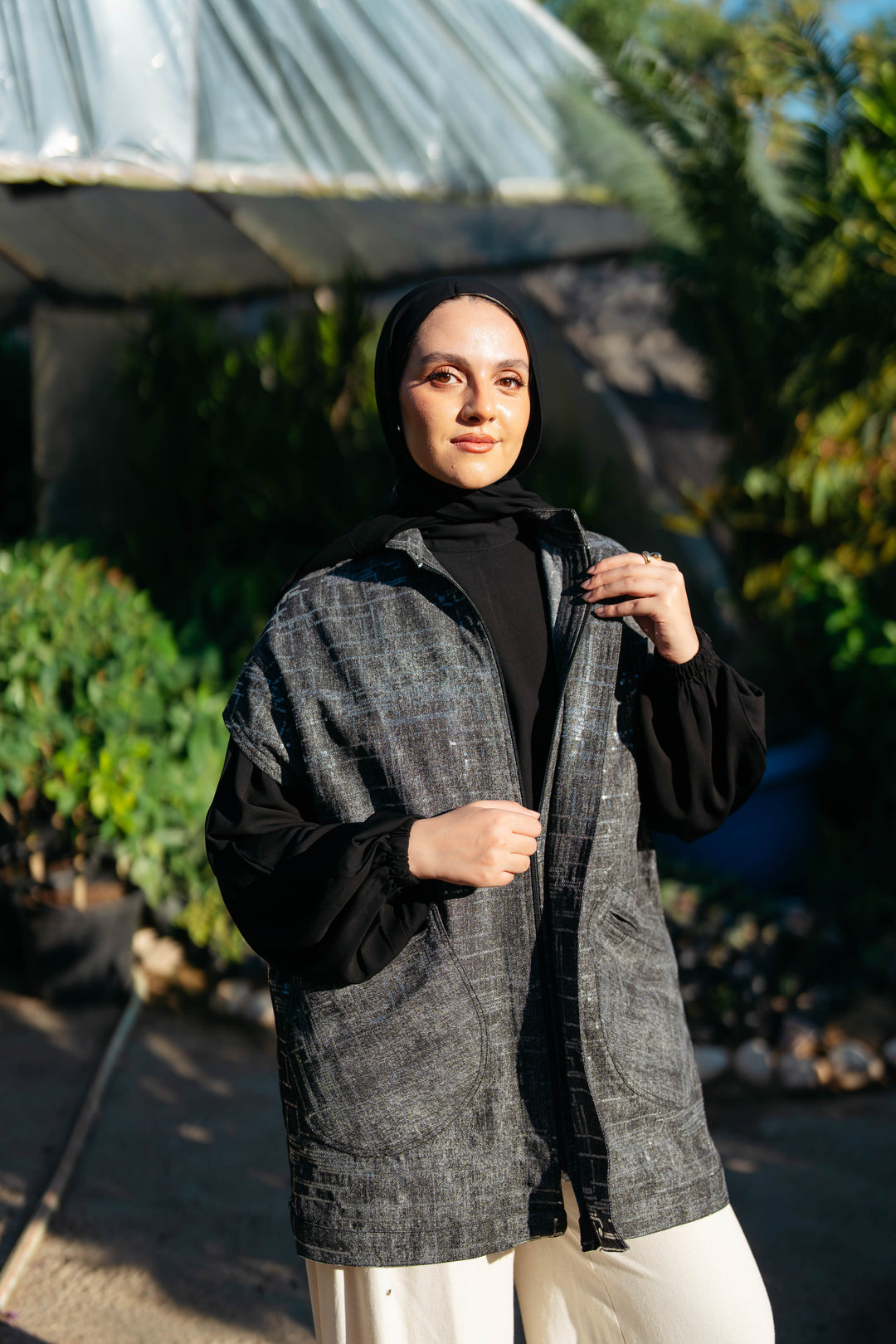 Dark mode Vest
