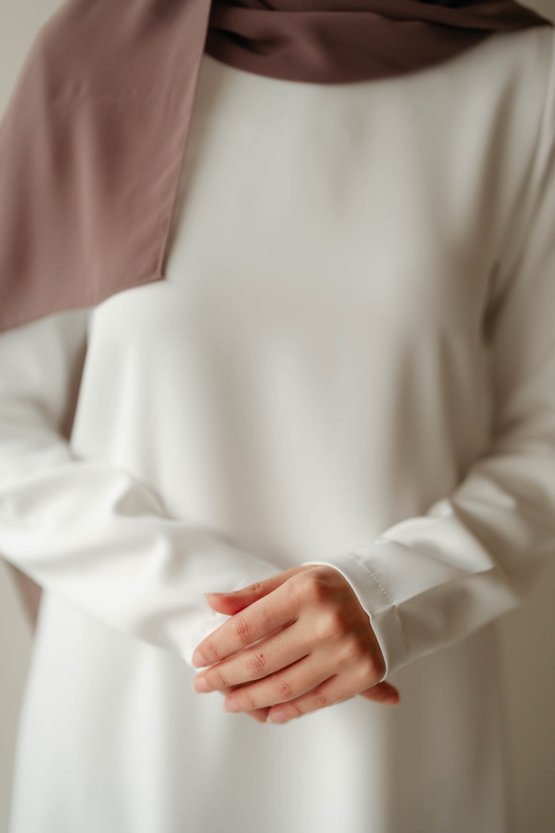 Rosaline Basic Dress ( Sleeves)