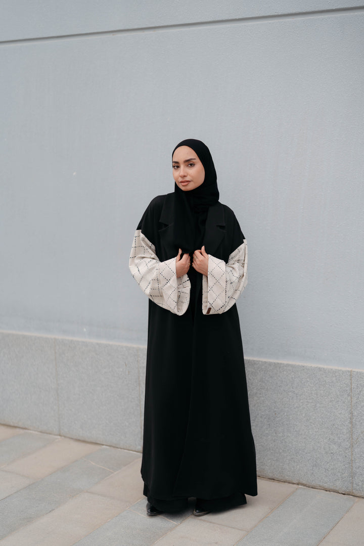 Yaqeen Abaya